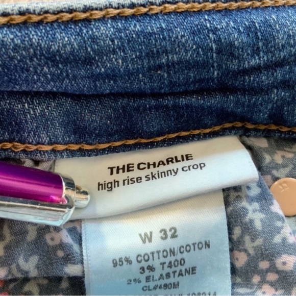 Joe’s Jeans The Charlie High Rise Skinny Crop, Size 32 - Picture 9 of 13